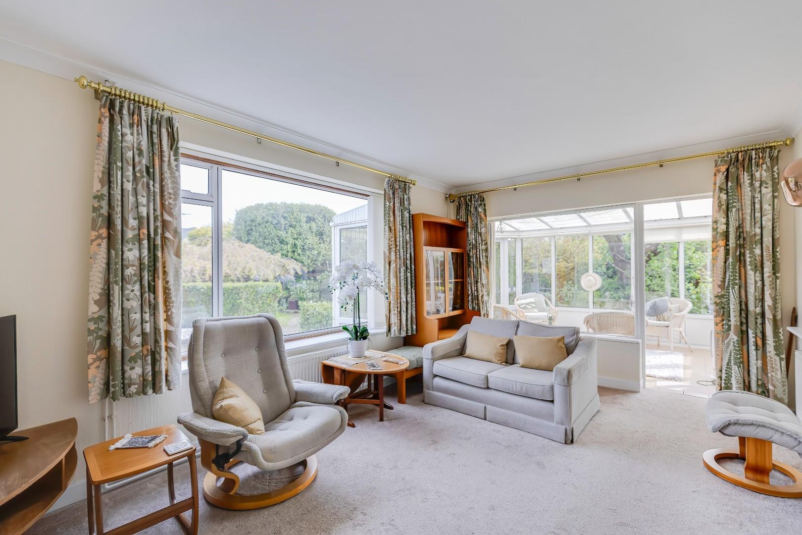 23 Knowbury Avenue, Penarth, CF64 5RX